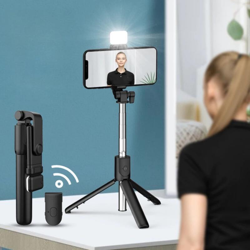 Pau de Selfie e Tripé Retrátil para Celular - com Luz LED e Controle Bluetooth