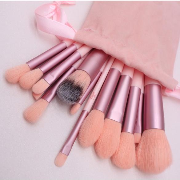 Kit profissional com 13 pincéis de maquiagem para contorno da Vapto
