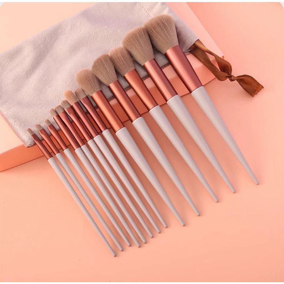 Kit profissional com 13 pincéis de maquiagem para contorno da Vapto